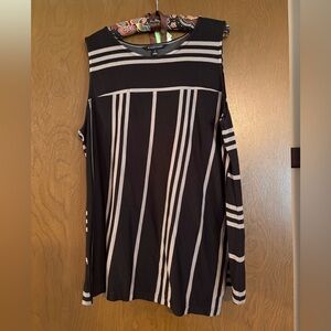 41 Hawthorn Black and Tan/Gray Striped Sleeveless Top